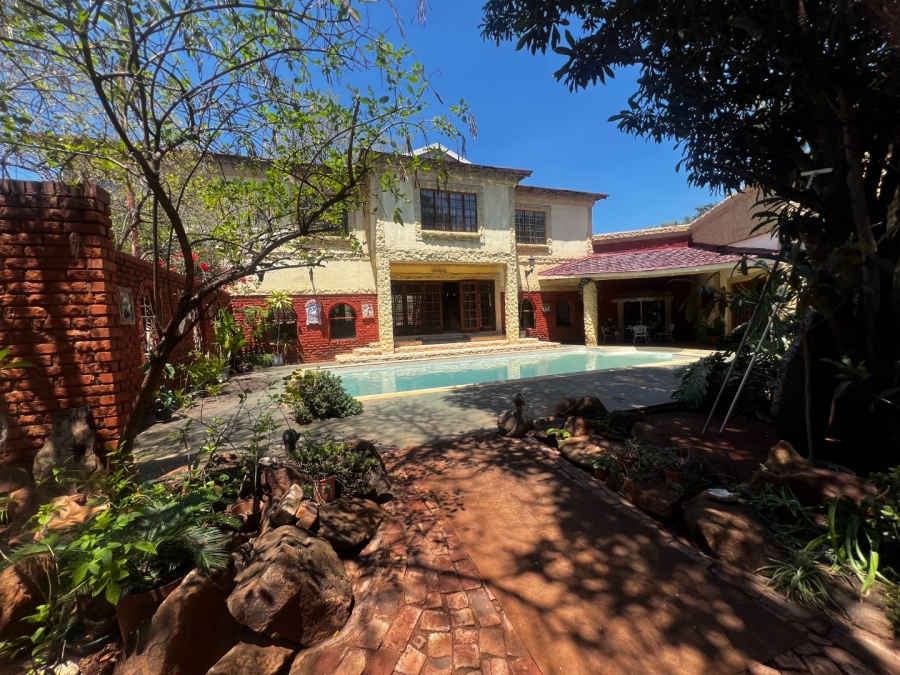 5 Bedroom Property for Sale in De Wildt North West